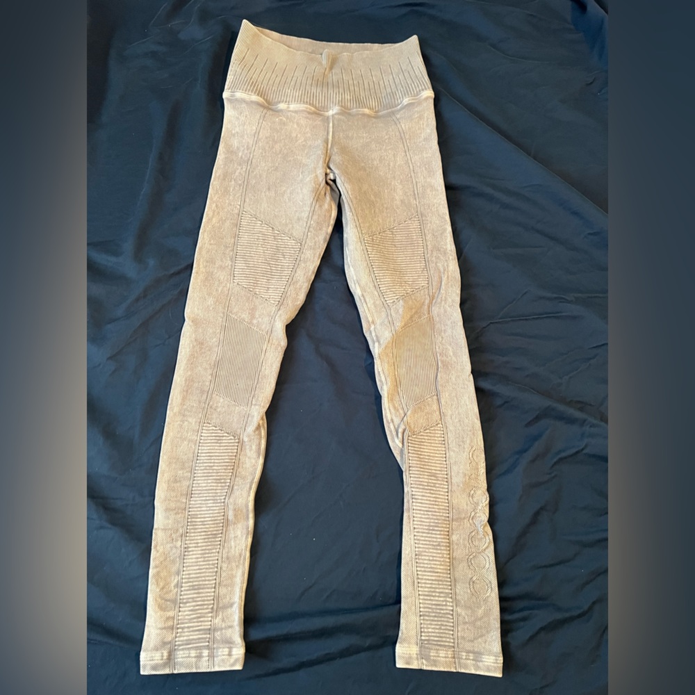 Avocado Pheonix Fire Legging